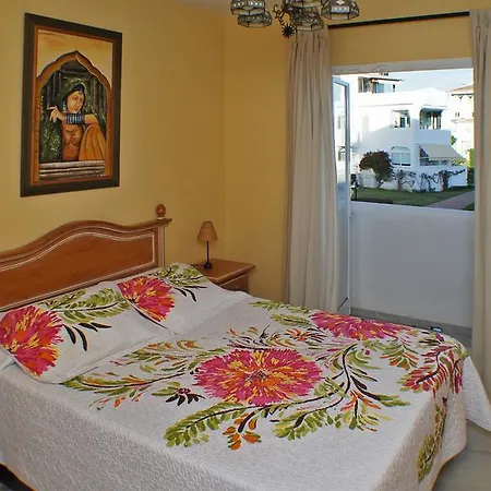 Apartment In Elviria Del Sol